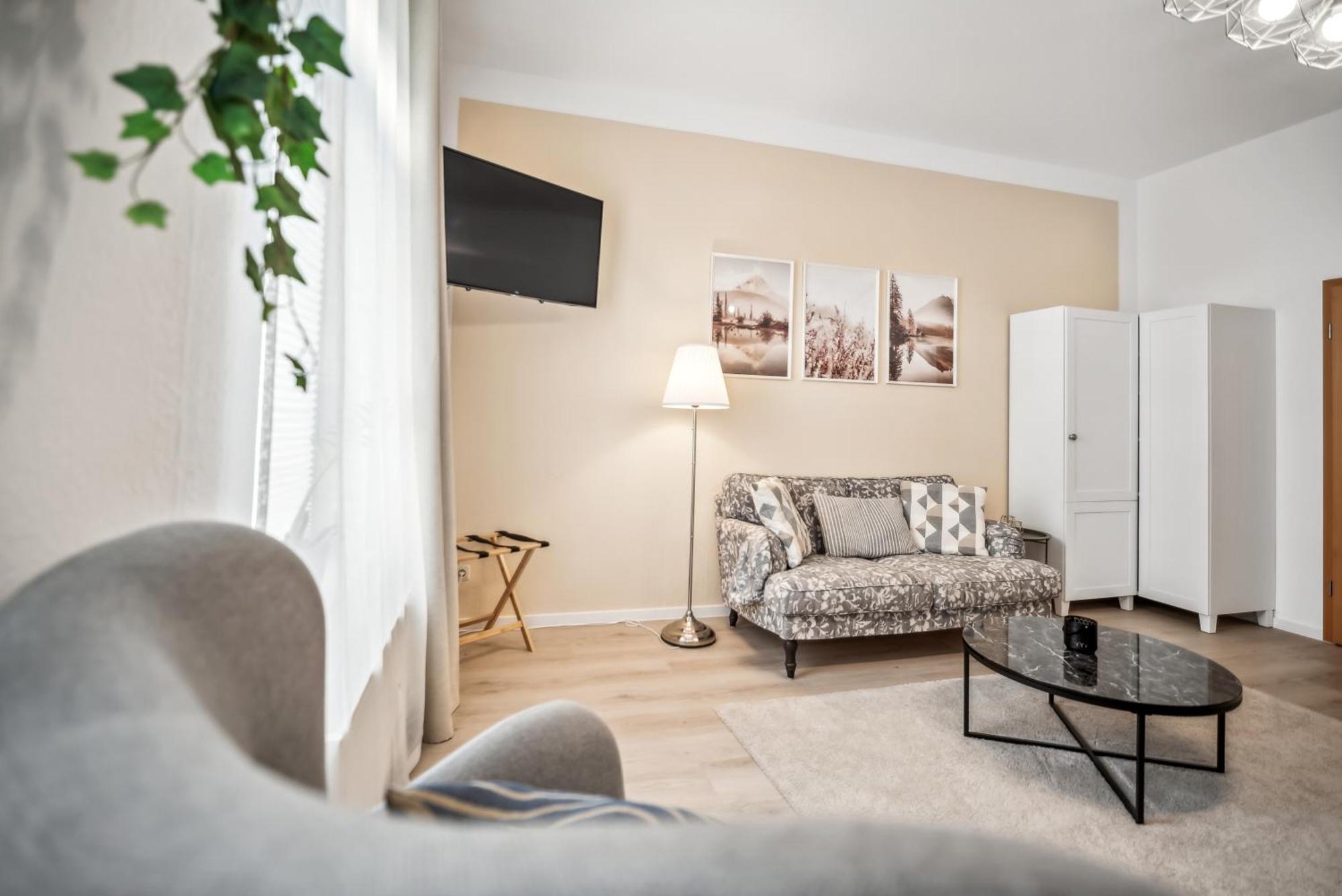 Roby-Erfurt Hbf-Nah, Balkon Apartment Bagian luar foto